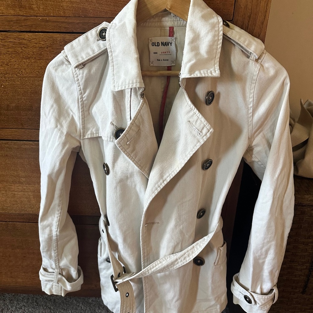 Old Navy Canvas Trench- Great condition!